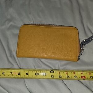Thirty-One Yellow Wristlet Clutch